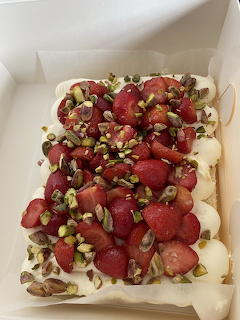 Strawberry cake from Farina