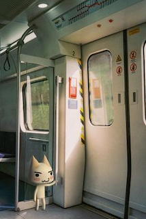kitty on a japanese street