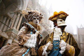 misty eve with the Venice Carnivalers
