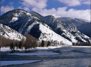 Lake with snowy mountains from Microsoft Jigsaw by auricle99