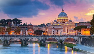 Crépuscule sur le Tibre et Saint-Pierre de Rome (Vatican)