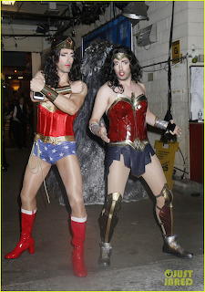 Jonathan-drew-scott-dress-as-wonder-woman-for-halloween-05
