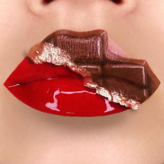 Chocolate bar lip art