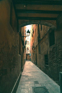 alley in town