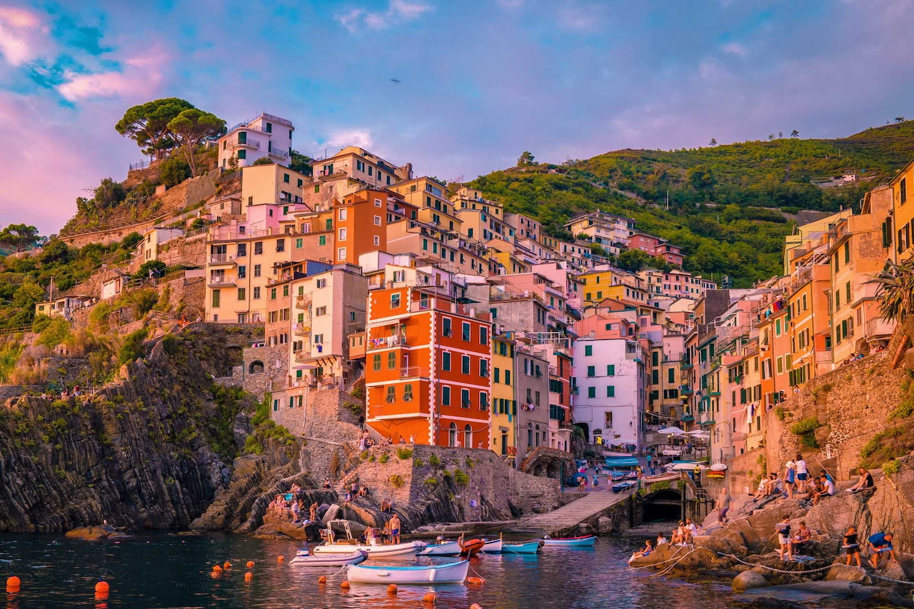 Riomaggiore shutterstock 1195849822 1118a4b73d