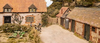 7 Rose Cottage Well & Tin Bath