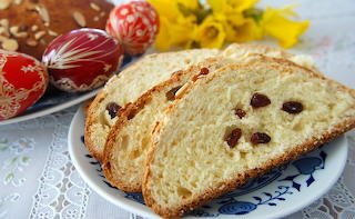 Mazanec, a Czech Easter tradition