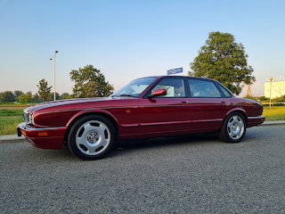 Jaguar XJR x306