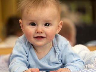 Widen-5imzbkUni06 519-babys-first-year
