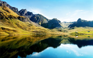 Swiss_alps_lake-wide